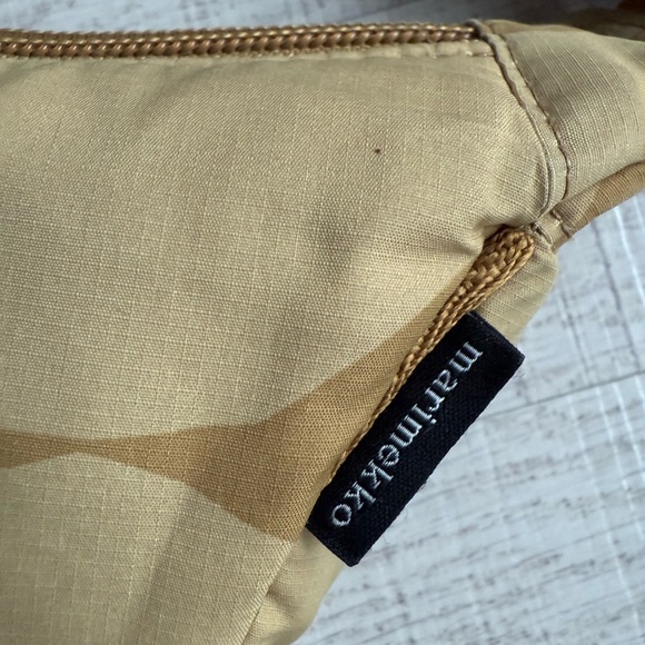 Uniqlo x Marimekko Round Mini Shoulder Bag Polka Dot Pattern Minimalistic Design - Picture 3 of 6